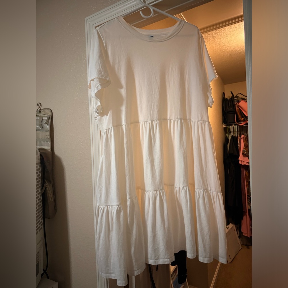 White Old Navy Dress WITH POCKETS
